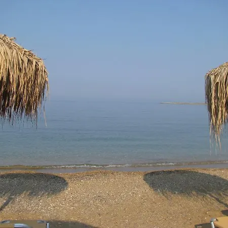 מלון Remetzo Village 4*