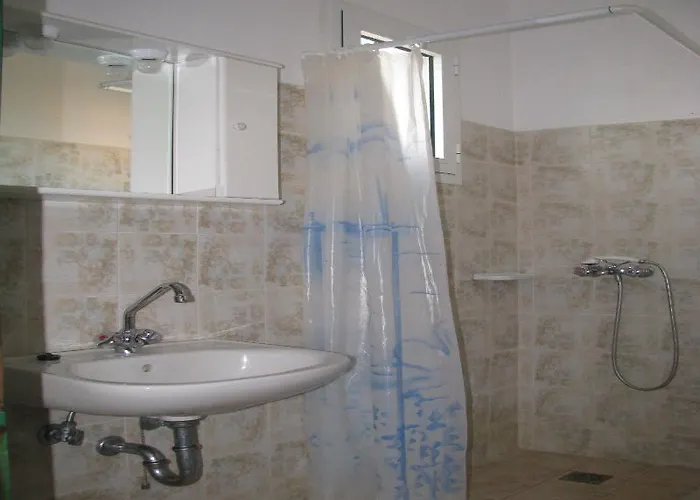 Remetzo Village Hotel